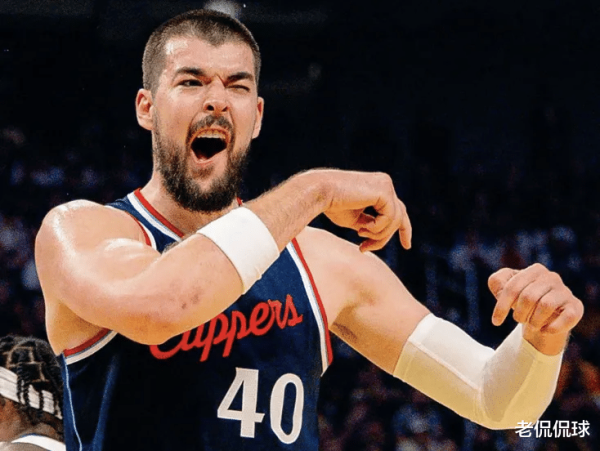 蜗牛配资 爆冷完败! 保罗首秀挣扎, 哈登15+11, 伦纳德迷失, 快船最高输37分